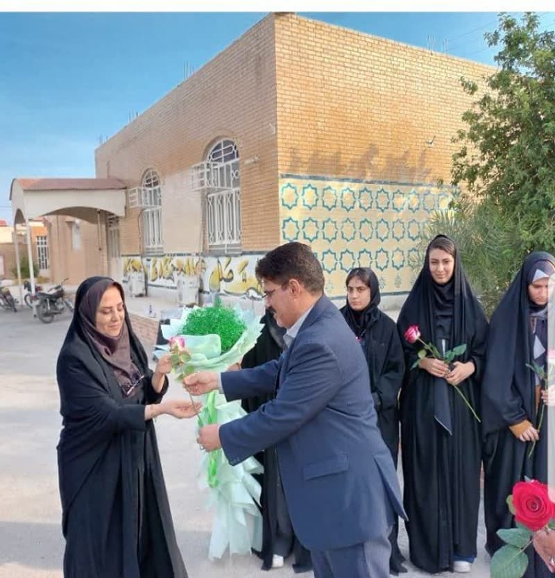درخشش دانش آموزان دبیرستان غیردولتی نخبگان