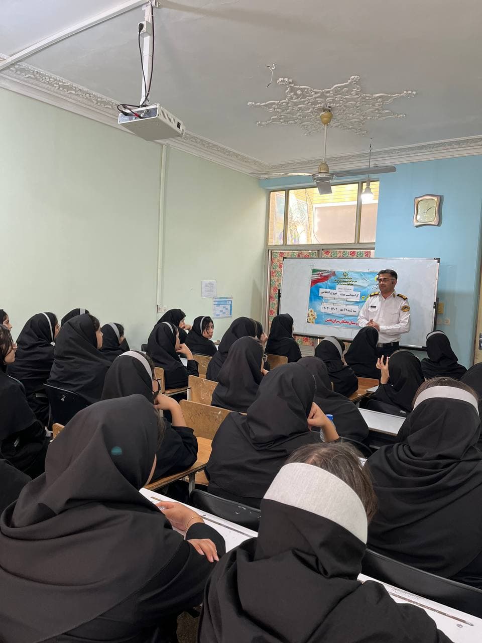 متوسطه دوم دخترانه سرای دانش بهبهان